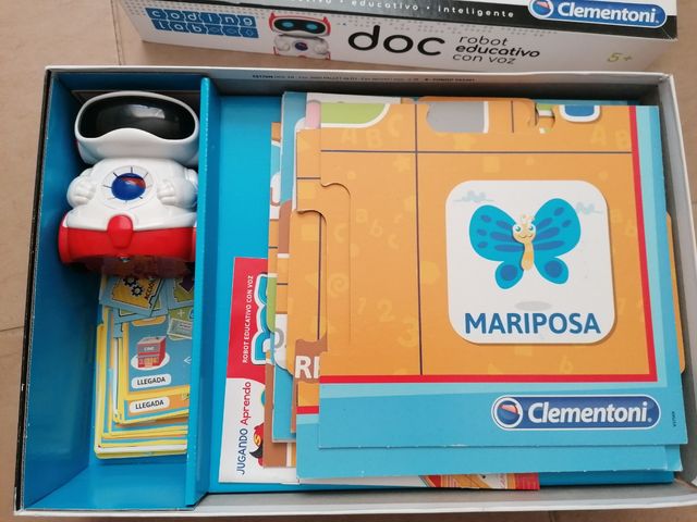 DOC robot interactivo con voz