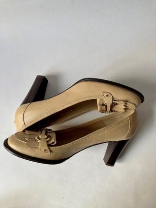 Zapato mocasín de tacón Bimba y Lola 