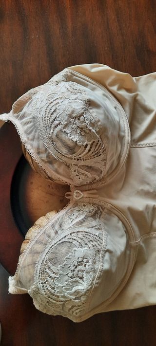 Faja entera Belcor y sujetador Playtex talla 105