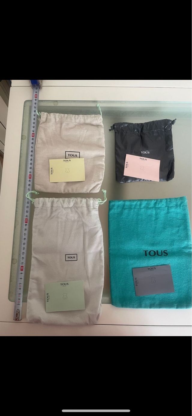 Caja su bolsas TOUS