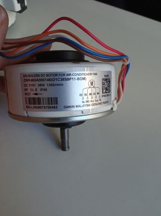 motor a/a Daikin ZWK465A000146