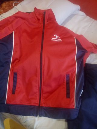 chándal claret talla desde 12 años a 14