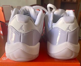 Zapatillas Air Jordan 11 low pure purple