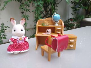 Sylvanian families. Escritorio