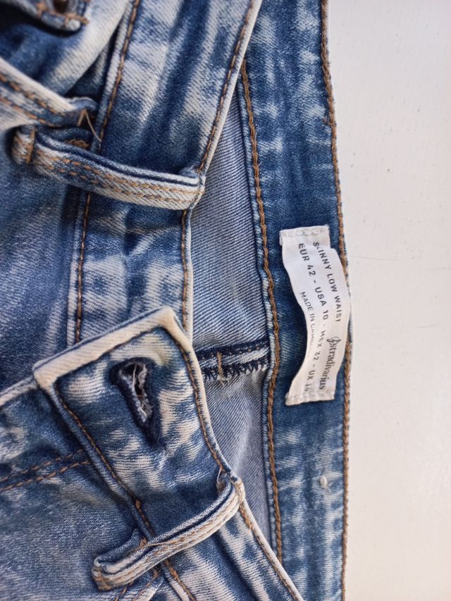 pantalón pitillo vaquero