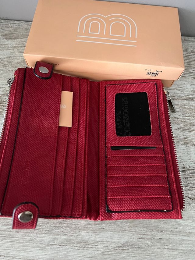 Monedero billetero a estrenar Bosanova