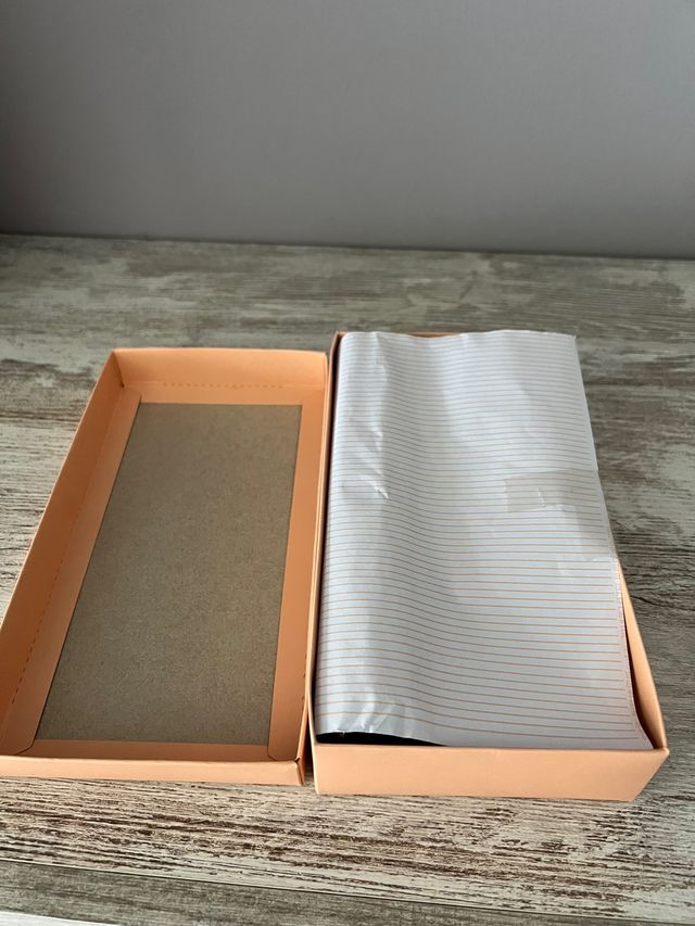 Monedero billetero a estrenar Bosanova