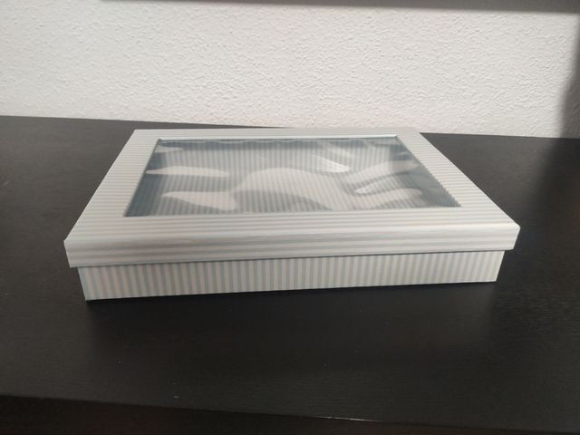 caja rígida para regalos