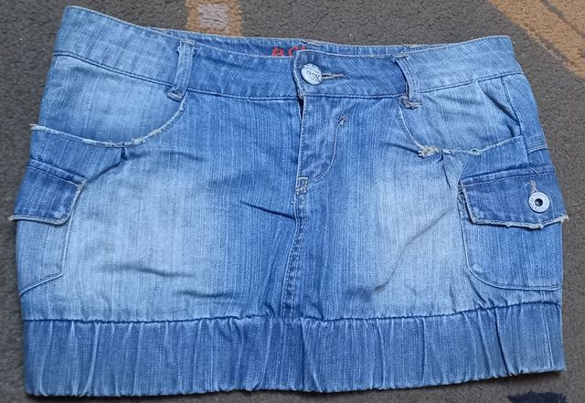 Minifalda vaquera talla 32 de Bershka