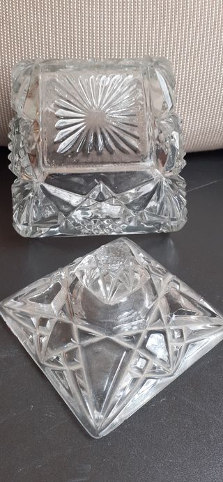 AZUCARERO ANTIGUO DE CRISTAL.