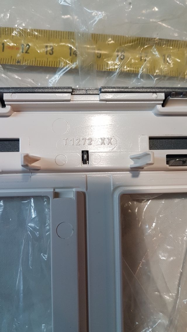 Placa embellecedora Niessen.