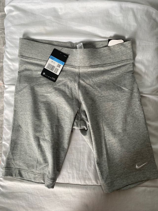 Pantalones cortos / mallas nike talla M