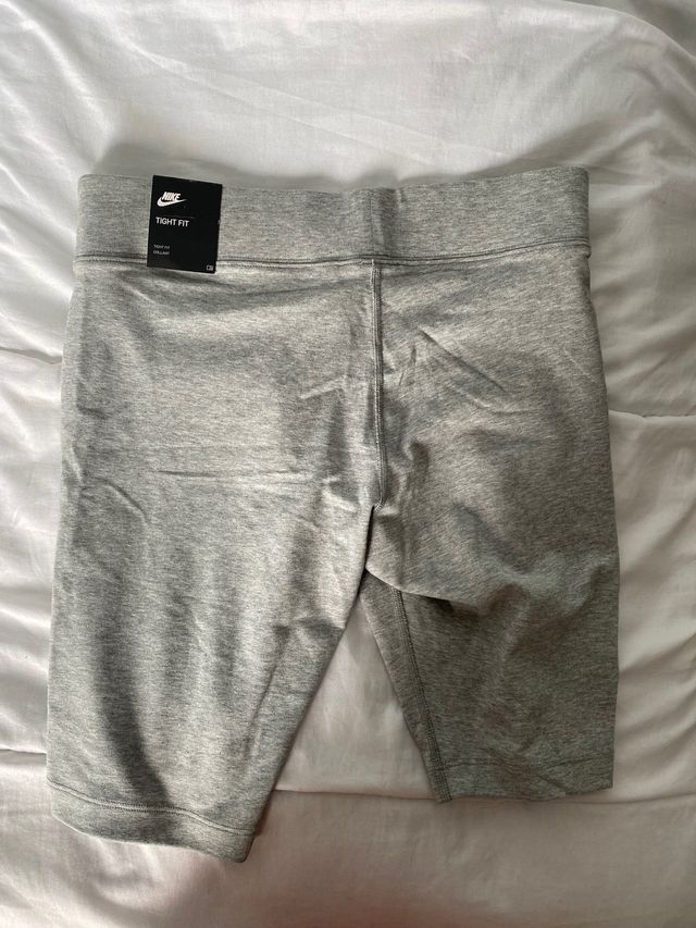 Pantalones cortos / mallas nike talla M