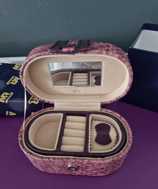 Joyero pequeño de piel marca RD