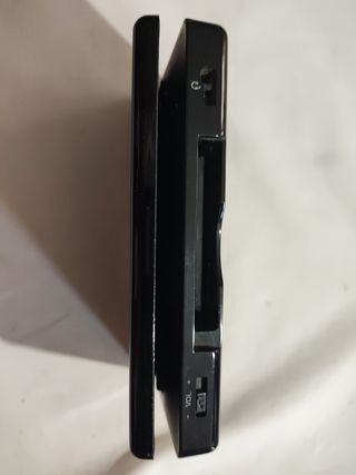 Nintendo DSi Lite (2006) con doble ranura.