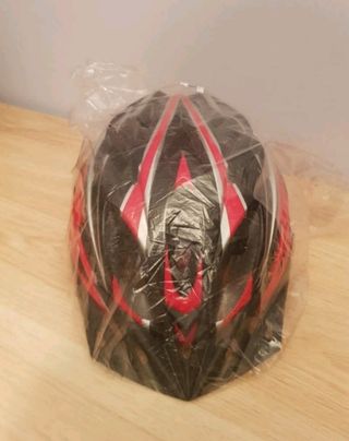 Casco bicicleta unisex,ultraligero. Rojo y negro.