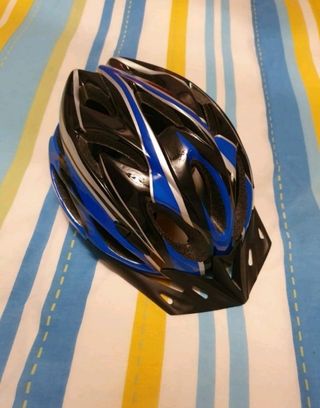 Excelente casco de bicicleta unisex y ultraligero.