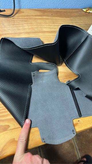 Funda de cuero para volante