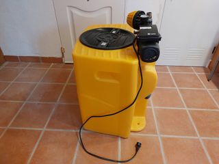 Bomba de agua y depósito 300L  marca ESPA