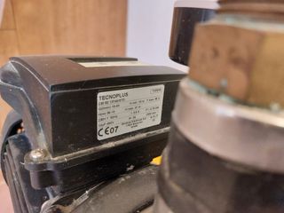 Bomba de agua y depósito 300L  marca ESPA