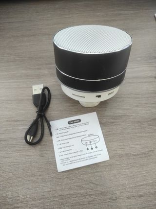 Mini altavoz portátil con bluetooth 