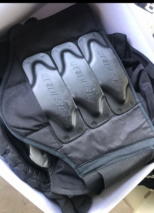 Moto  scooter Paraschiena.