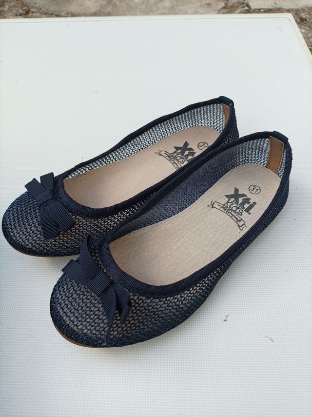 Bailarina niña de rejilla