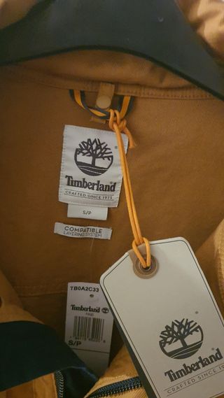 Abrigo Timberland capucha extraible