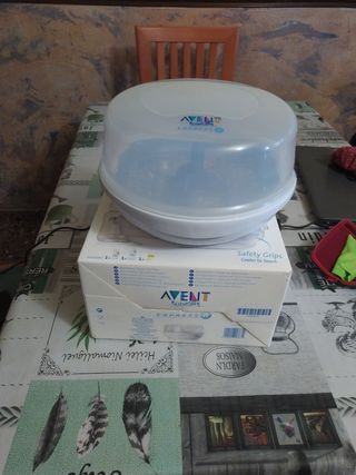Esterilizador de biberones a microondas