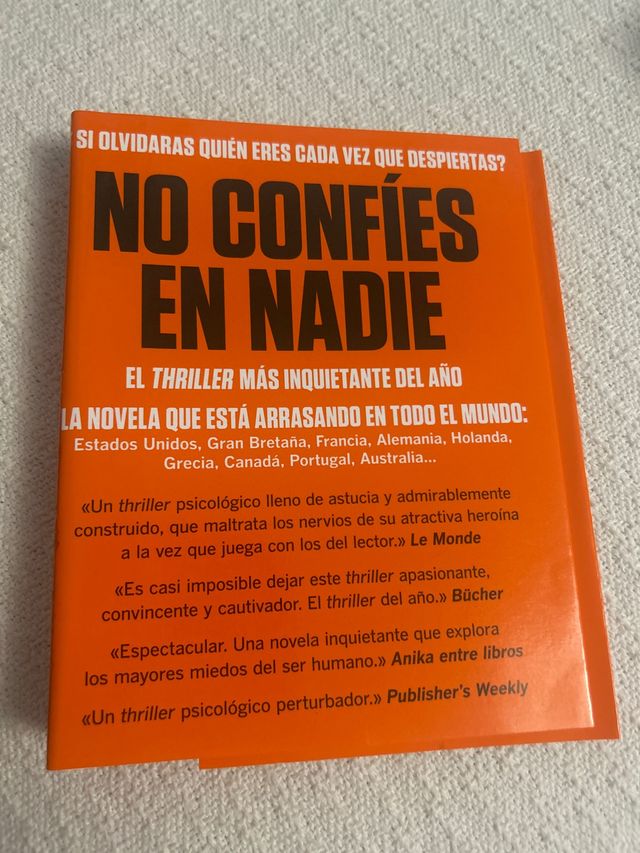 Libros El intermediario y No confíes en nadie