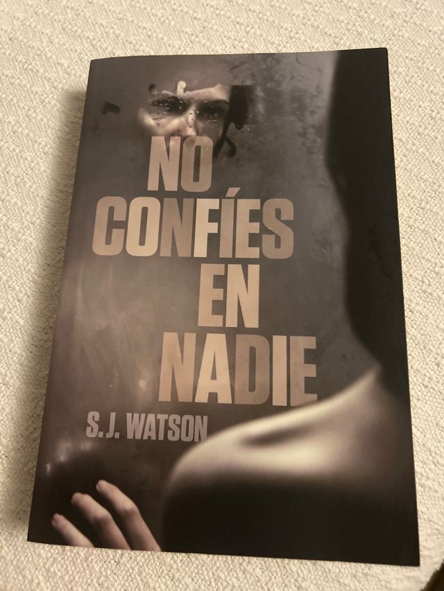 Libros El intermediario y No confíes en nadie
