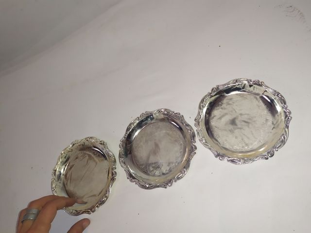 3 piatti placcati in argento