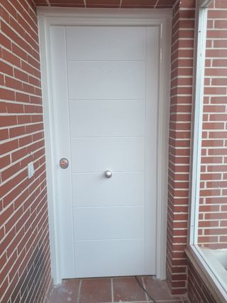 Puerta acorazada excelente calidad precio