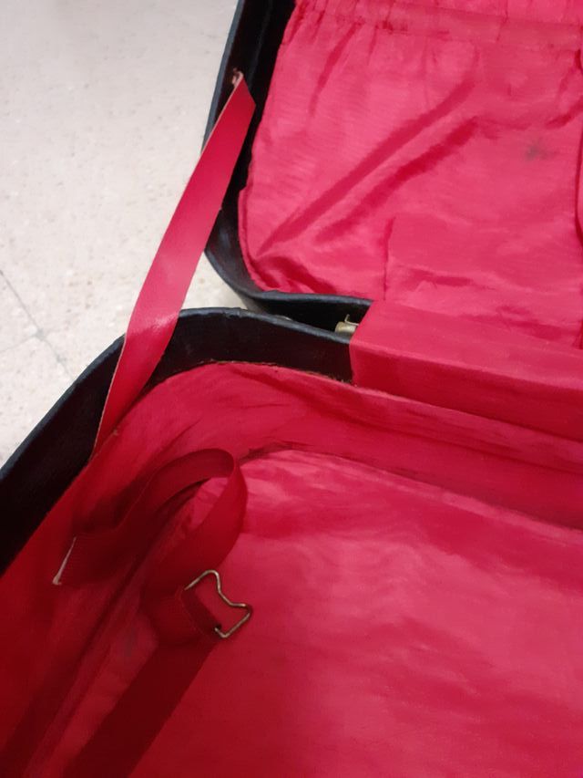 Maleta antigua - NEGRA - vintage