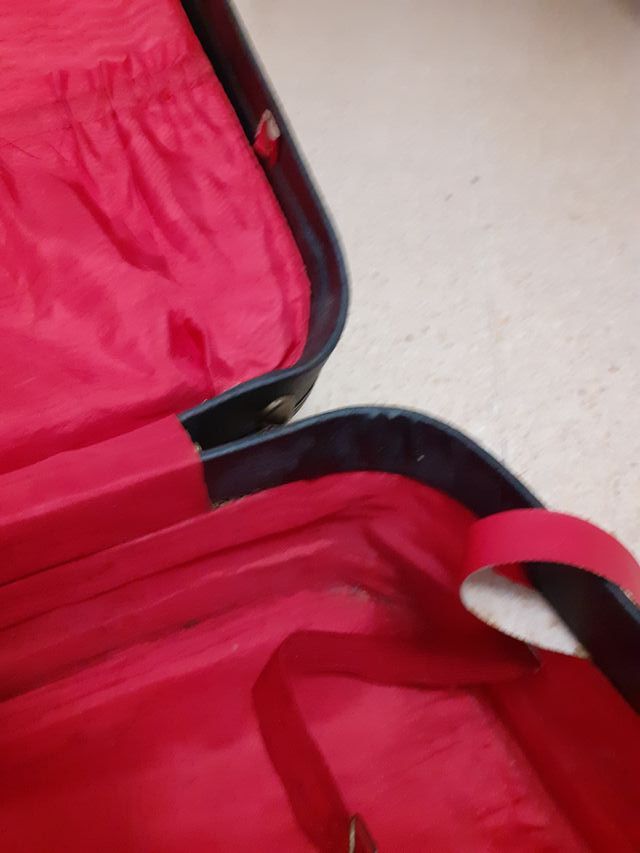 Maleta antigua - NEGRA - vintage