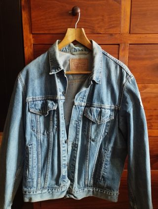 levis etiqueta roja