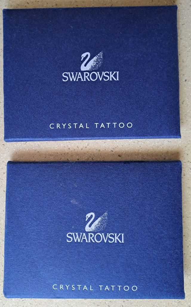 2 scatole di tatuaggi in cristallo Swarovski