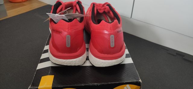 Adizero Tempo 8