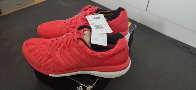 Adizero Tempo 8