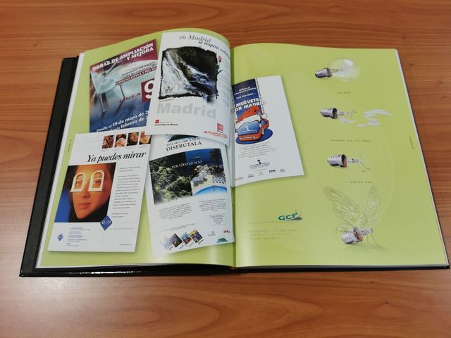 Libro de diseño y publicidad.