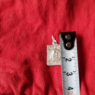 Muy antigua medalla religiosa de plata artesana