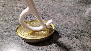 Abrelatas manual. "Mejor que el de Pablo Motos"