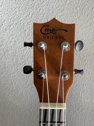 Ukelele marca HRICANE