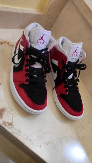 Nike Air Jordan 1 Mid