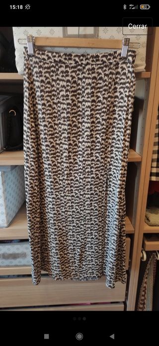 Falda midi