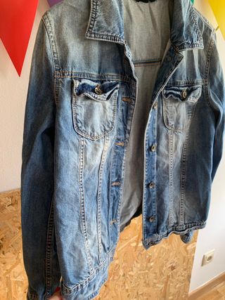 Chaqueta vaquera Sisley