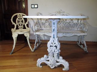 CONJUNTO JARDÍN: MESA + BANCO + SILLA