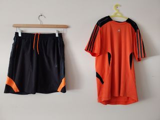 Pantalón y camiseta cortas, adidas