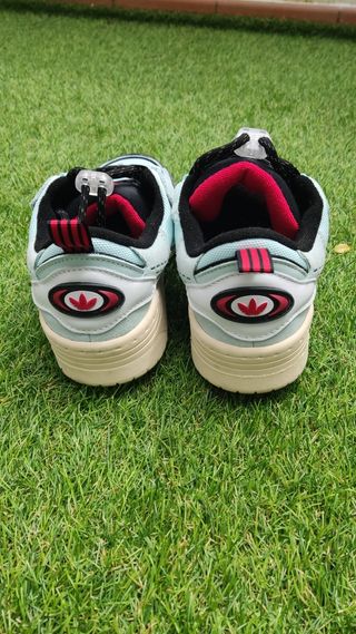 Adidas Originals ADI2000 Azul claro