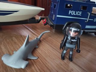 coche policía mas lancha Playmobil